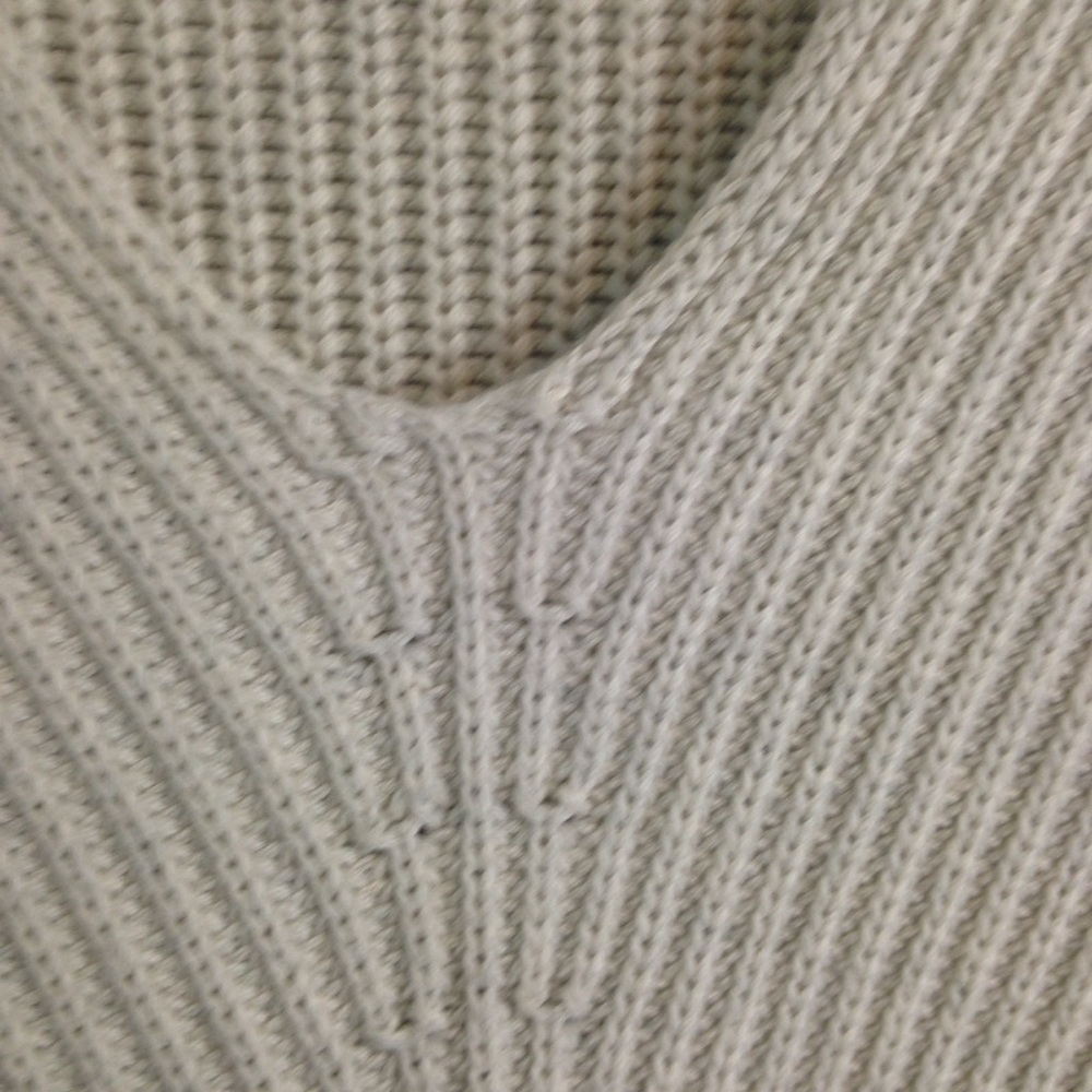 TenTree v-neck Sweater - Picture 3 of 7